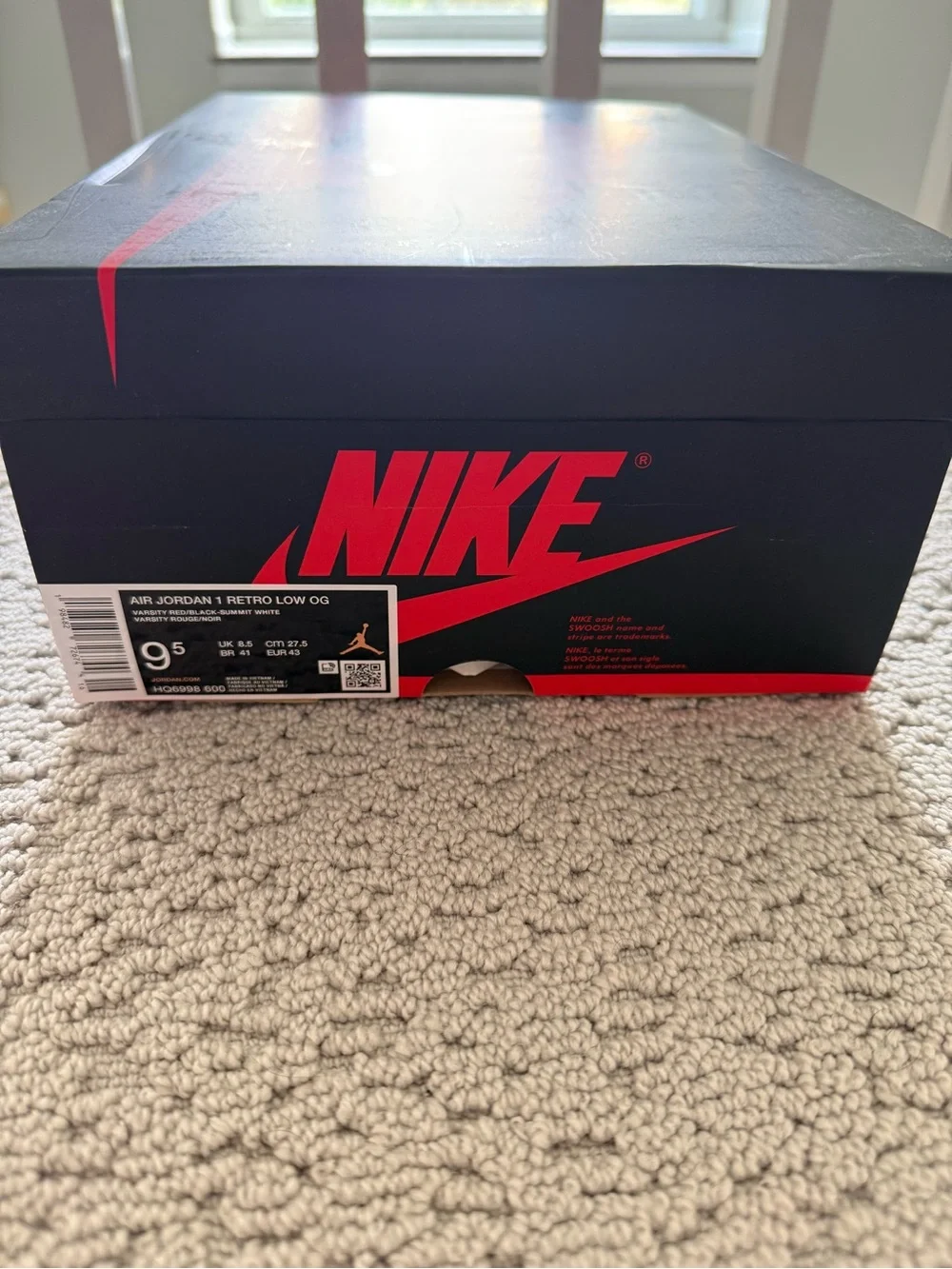 Men’s Jordan 1 Low Chicago - New in Box size 9.5